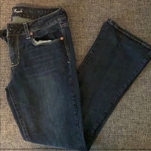 American Eagle 12 Short Skinny Kick Jeans